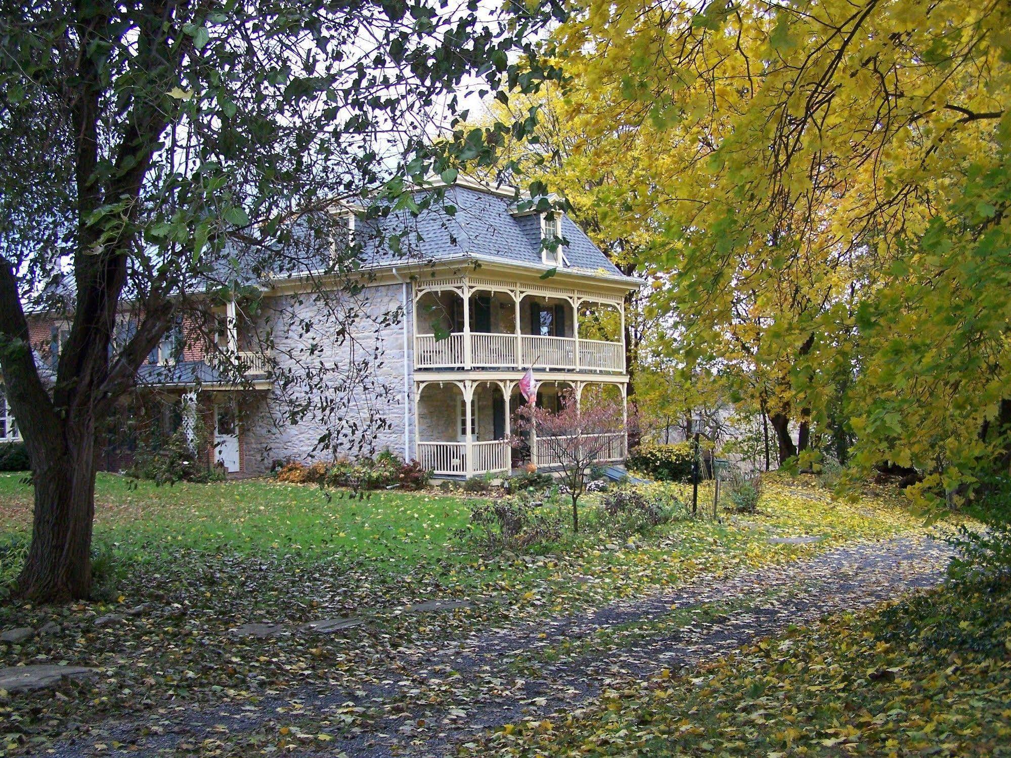 Fallen Tree Farm Bed&Breakfast Carlisle Buitenkant foto