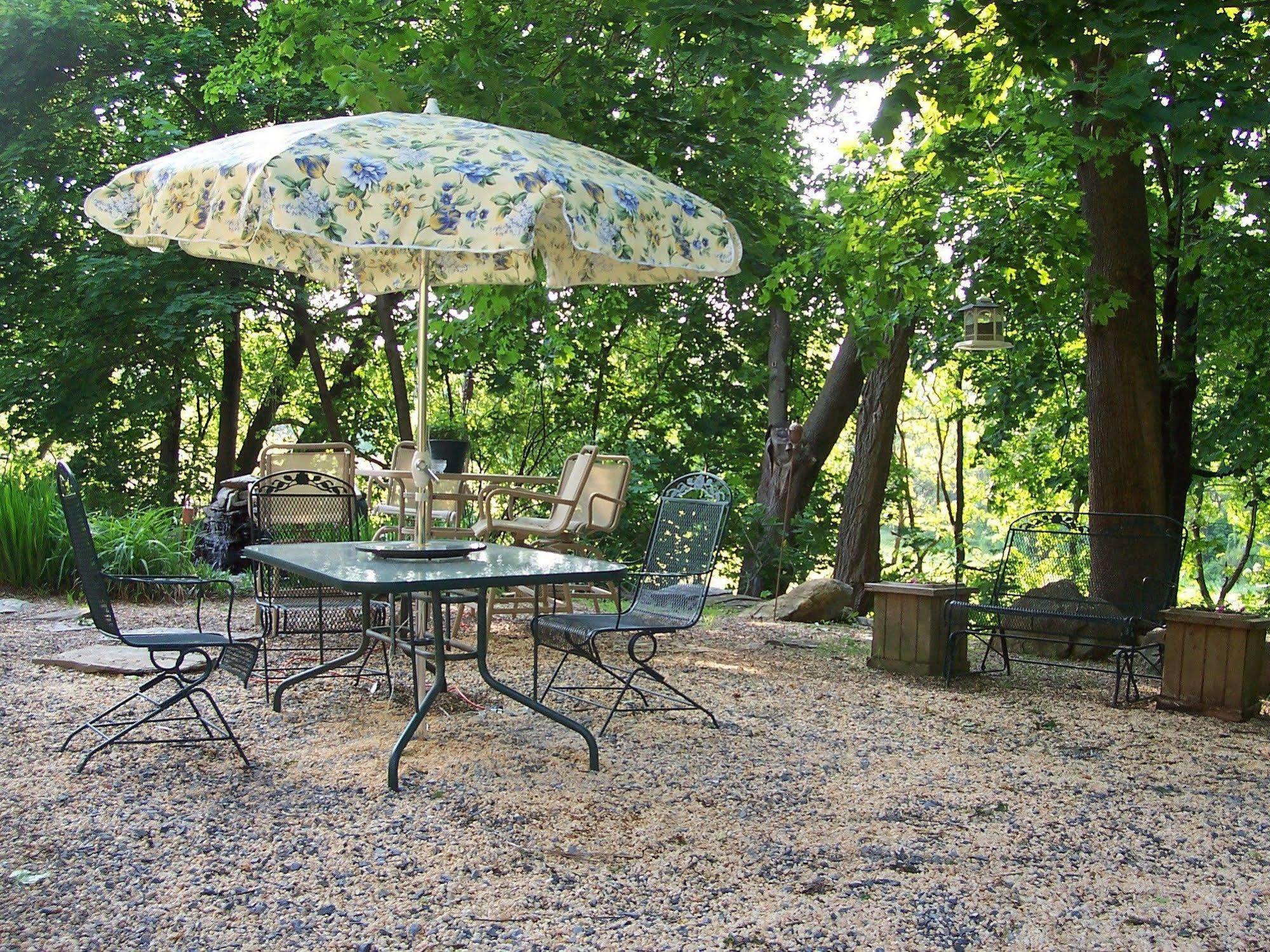 Fallen Tree Farm Bed&Breakfast Carlisle Buitenkant foto